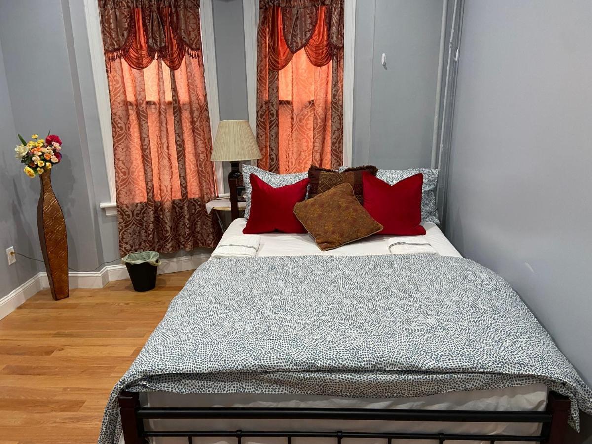 ניו יורק A Spacious Room In Queens מראה חיצוני תמונה
