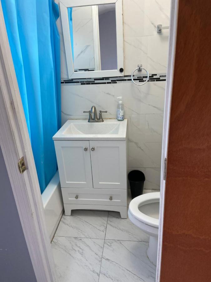 ניו יורק A Spacious Room In Queens מראה חיצוני תמונה